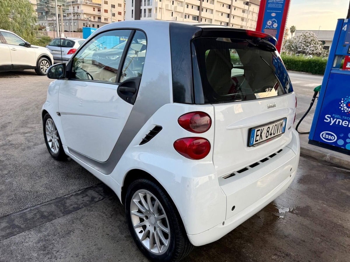 smart Fortwo 1000 52 kW coupé passion (5)