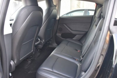 Tesla Model Y Long Range Dual Motor awd (14)