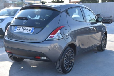 Lancia Ypsilon 1.0 FireFly 5 porte S&S Hybrid Ecochic Gold (4)
