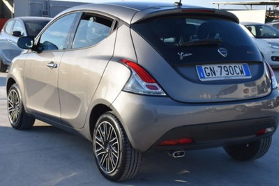 Lancia Ypsilon 1.0 FireFly 5 porte S&S Hybrid Ecochic Gold (6)