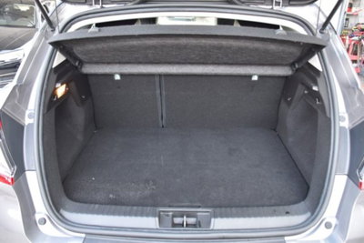 Renault Captur Plug-in Hybrid E-Tech 160 CV Intens (14)