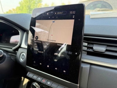 Renault Captur Plug-in Hybrid E-Tech 160 CV Intens (4)