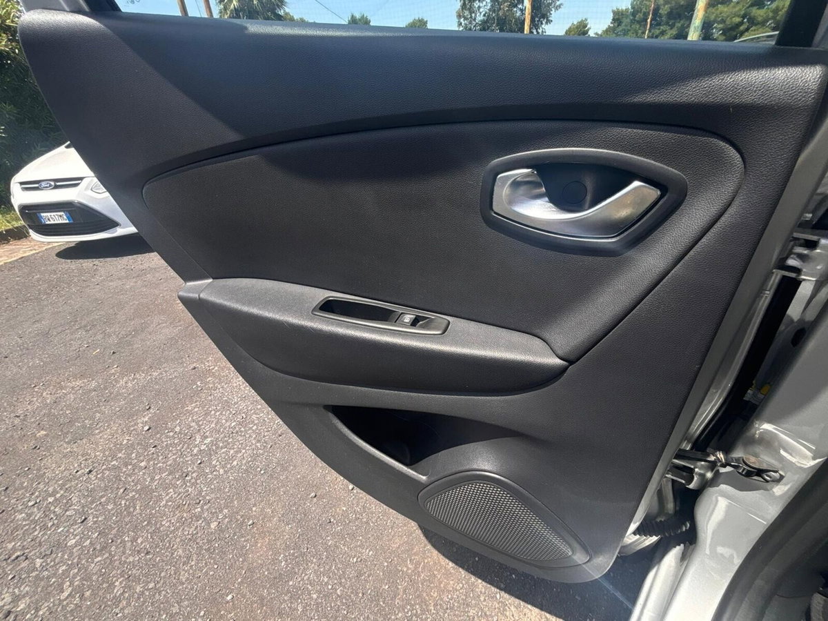 Renault Captur dCi 8V 90 CV EDC Start&Stop Energy Bose (12)