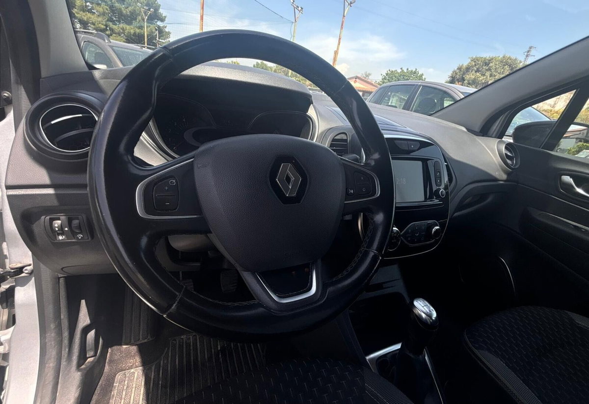 Renault Captur dCi 8V 90 CV EDC Start&Stop Energy Bose (14)