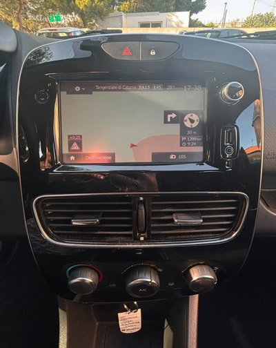 Renault Clio dCi 8V 75 CV 5 porte Business (18)