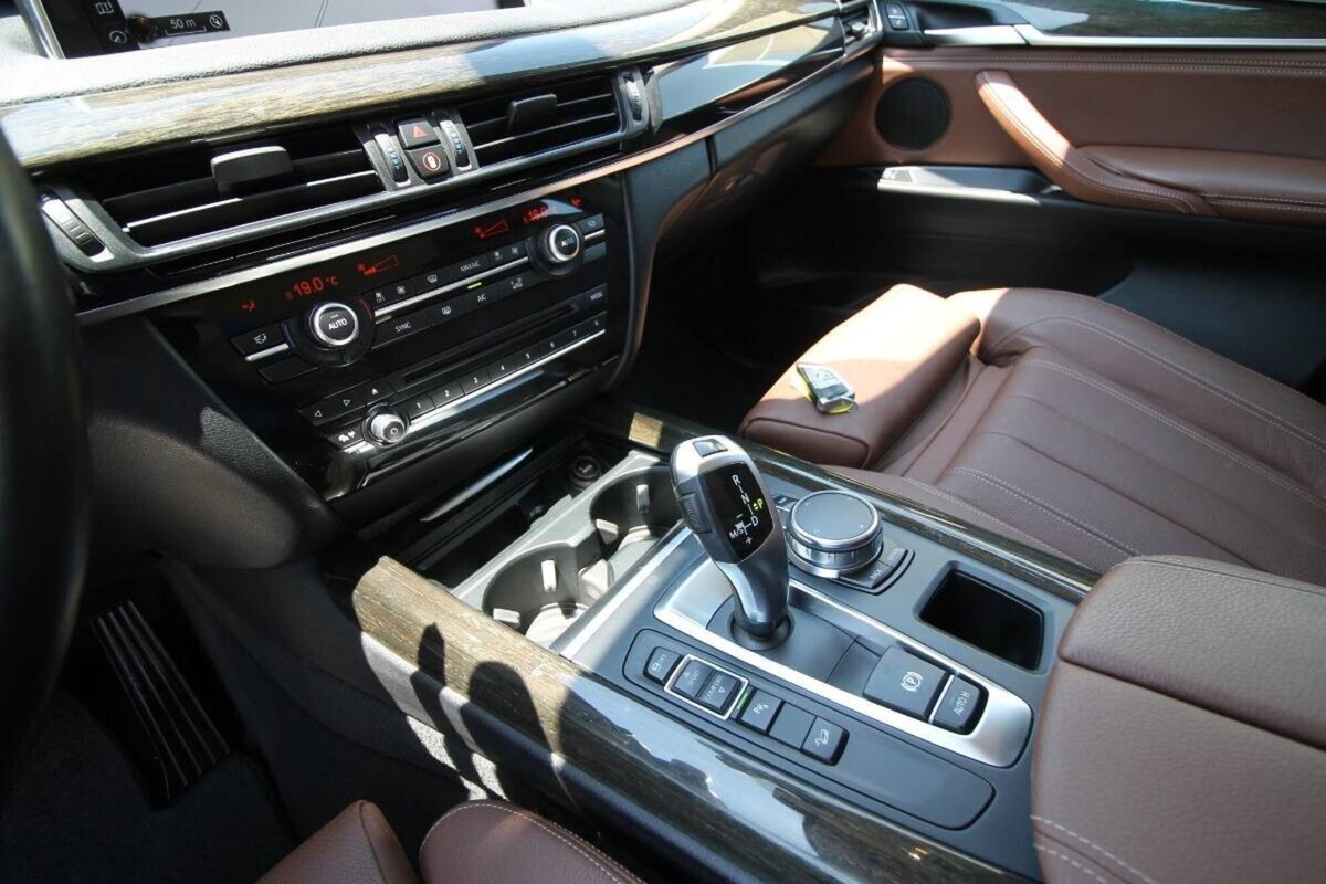 BMW X5 xDrive30d 258CV Luxury (11)