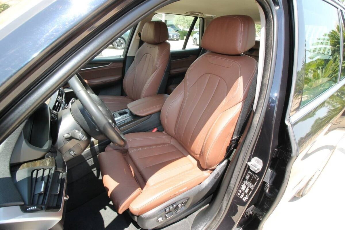BMW X5 xDrive30d 258CV Luxury (16)