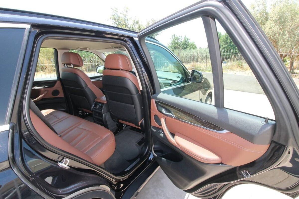 BMW X5 xDrive30d 258CV Luxury (18)