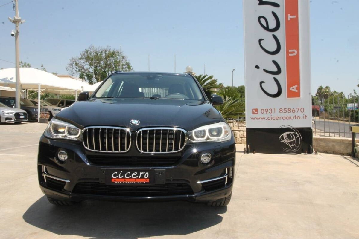 BMW X5 xDrive30d 258CV Luxury (2)