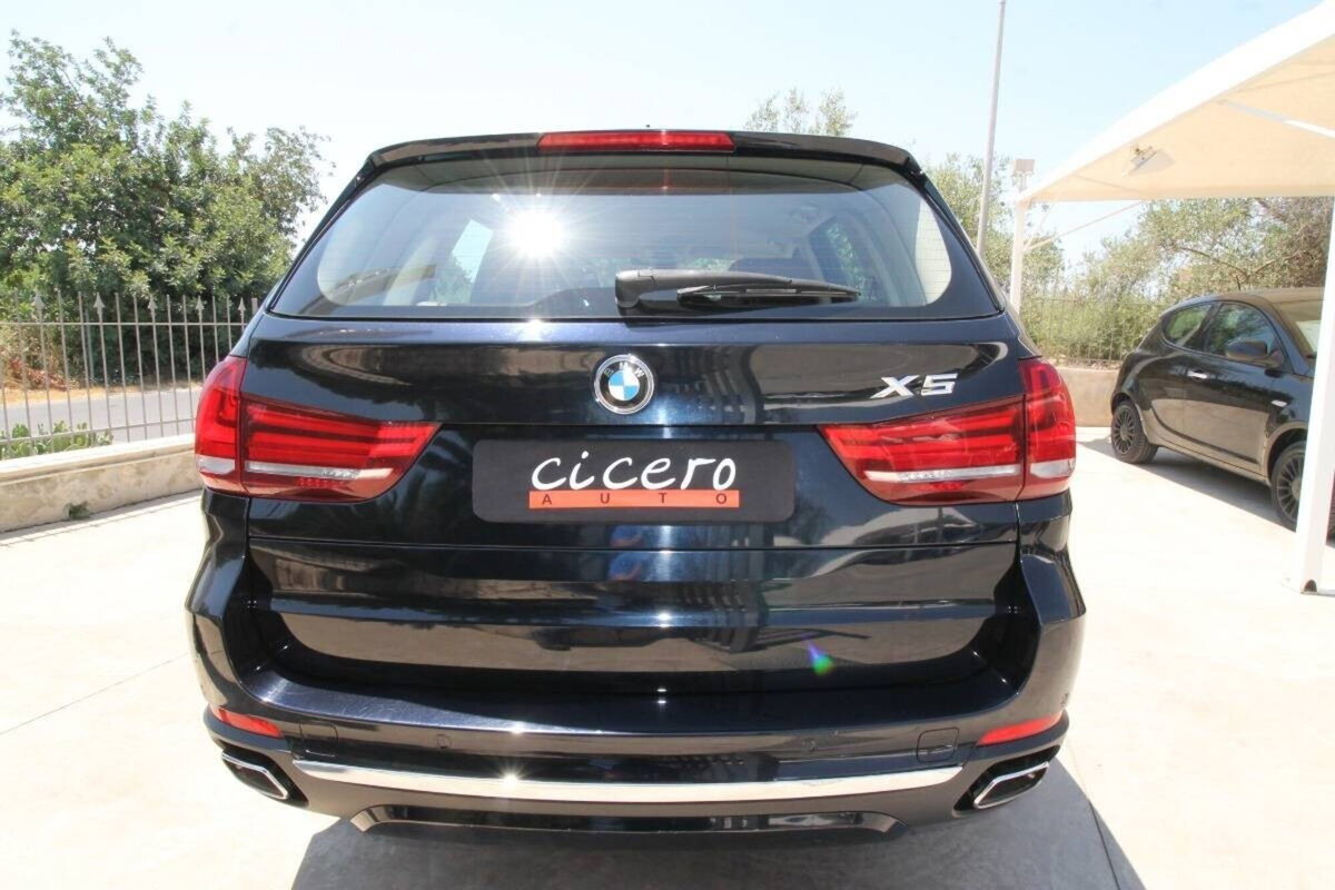 BMW X5 xDrive30d 258CV Luxury (5)
