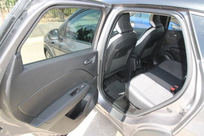 Renault Captur Full Hybrid E-Tech 145 CV Techno (19)