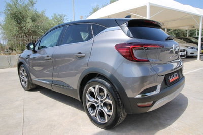 Renault Captur Full Hybrid E-Tech 145 CV Techno (4)