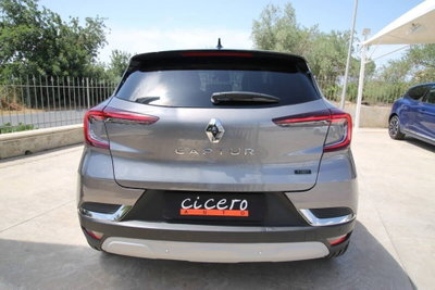 Renault Captur Full Hybrid E-Tech 145 CV Techno (5)