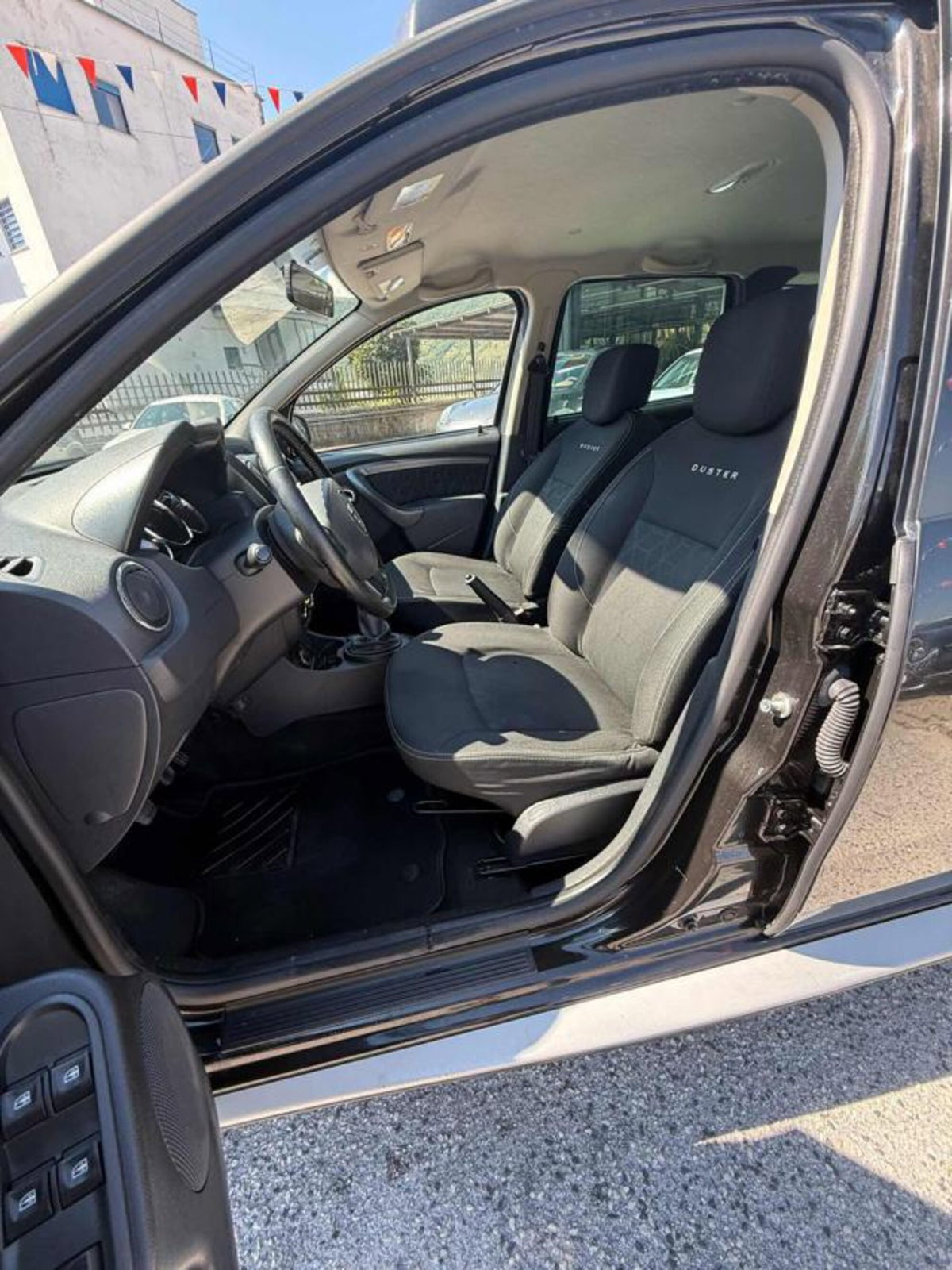 Dacia Duster 1.5 dCi 110CV 4x4 Lauréate (11)