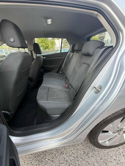 Volkswagen Golf Variant 2.0 TDI SCR DSG Style (12)