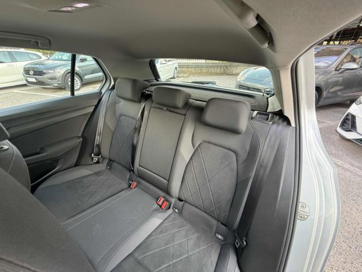 Volkswagen Golf Variant 2.0 TDI SCR DSG Style (15)
