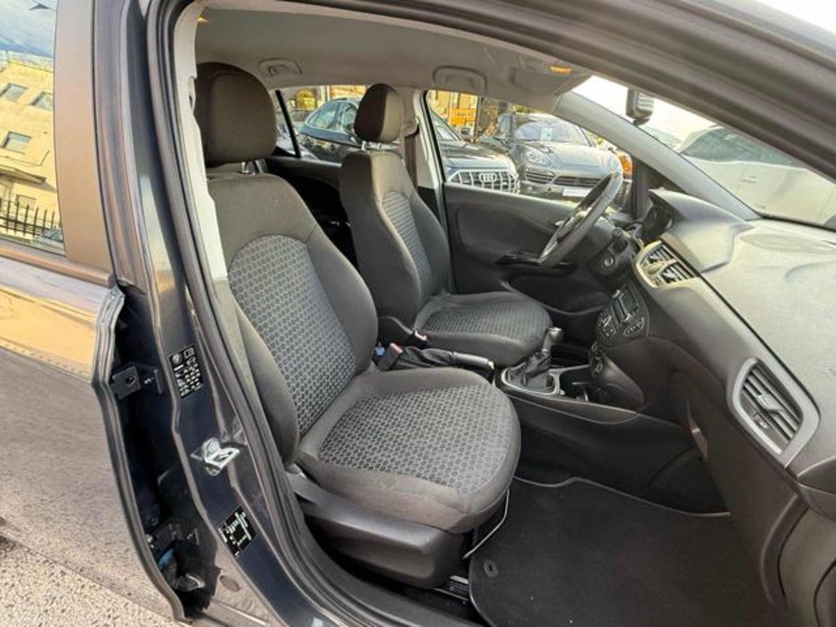 Opel Corsa 1.4 90CV GPL Tech 5 porte n-Joy (17)