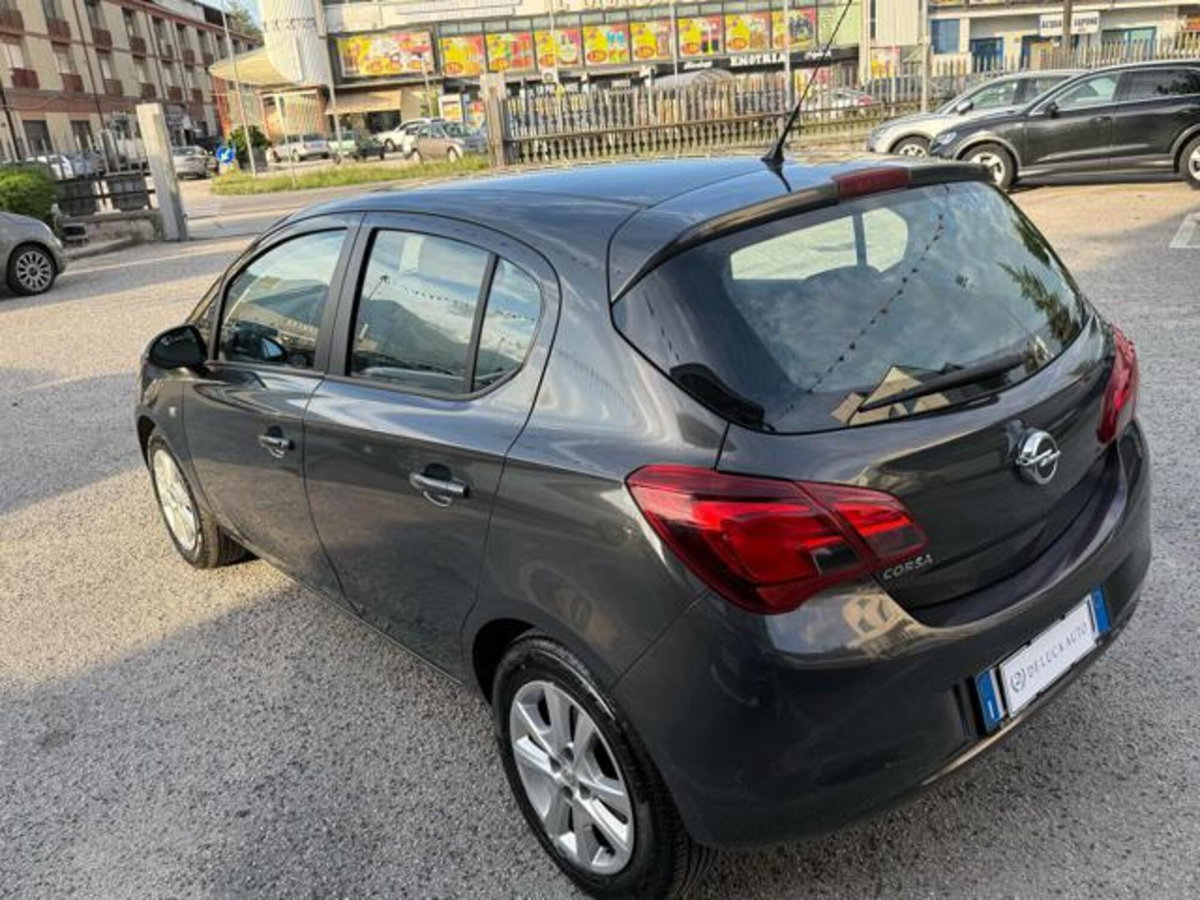 Opel Corsa 1.4 90CV GPL Tech 5 porte n-Joy (7)