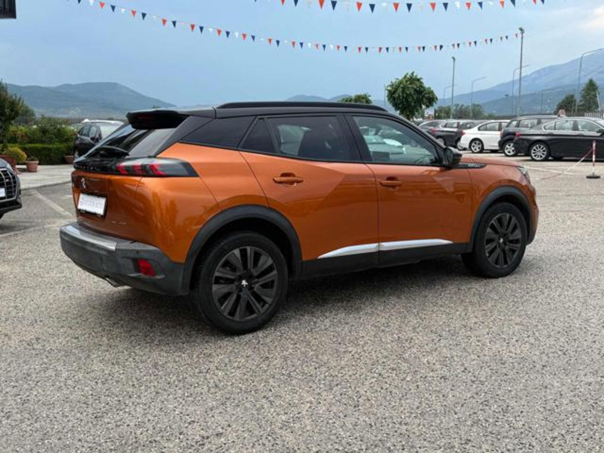 Peugeot 2008 BlueHDi 100 S&S GT Line (10)