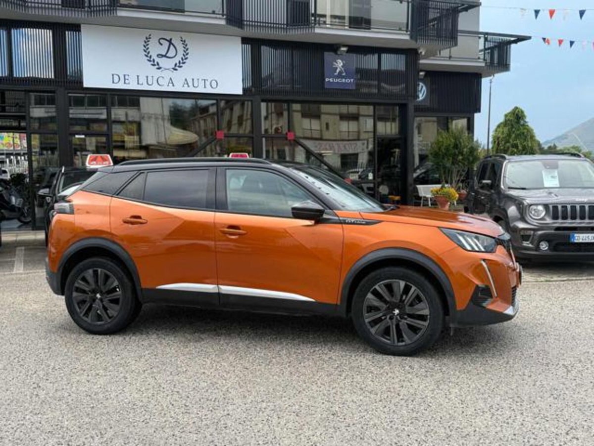 Peugeot 2008 BlueHDi 100 S&S GT Line (13)