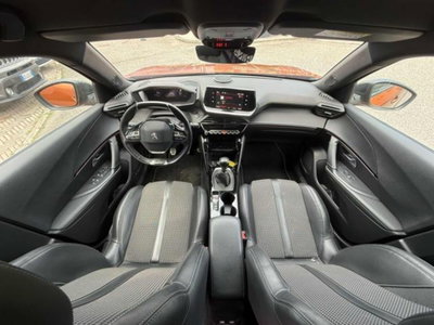 Peugeot 2008 BlueHDi 100 S&S GT Line (18)