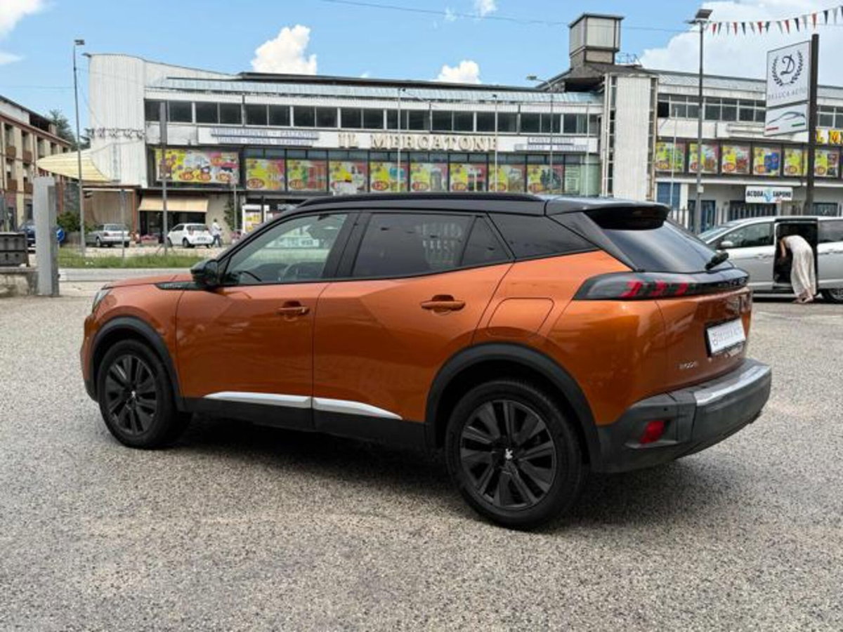 Peugeot 2008 BlueHDi 100 S&S GT Line (5)