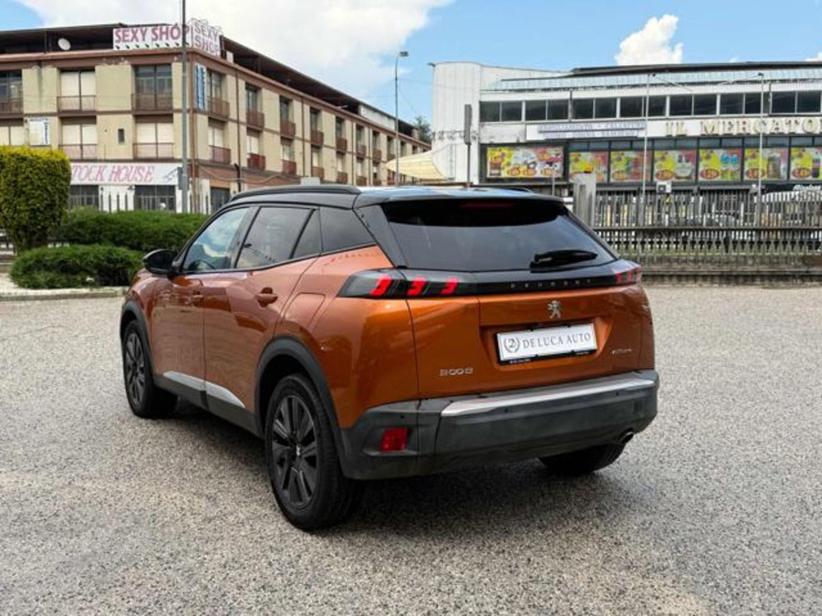 Peugeot 2008 BlueHDi 100 S&S GT Line (6)
