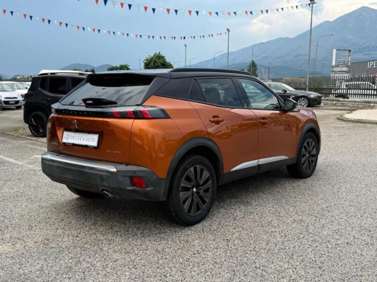 Peugeot 2008 BlueHDi 100 S&S GT Line (9)