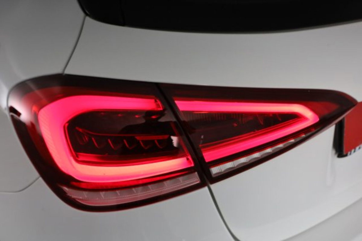 Mercedes-Benz Classe A 180 d Automatic Sport (10)