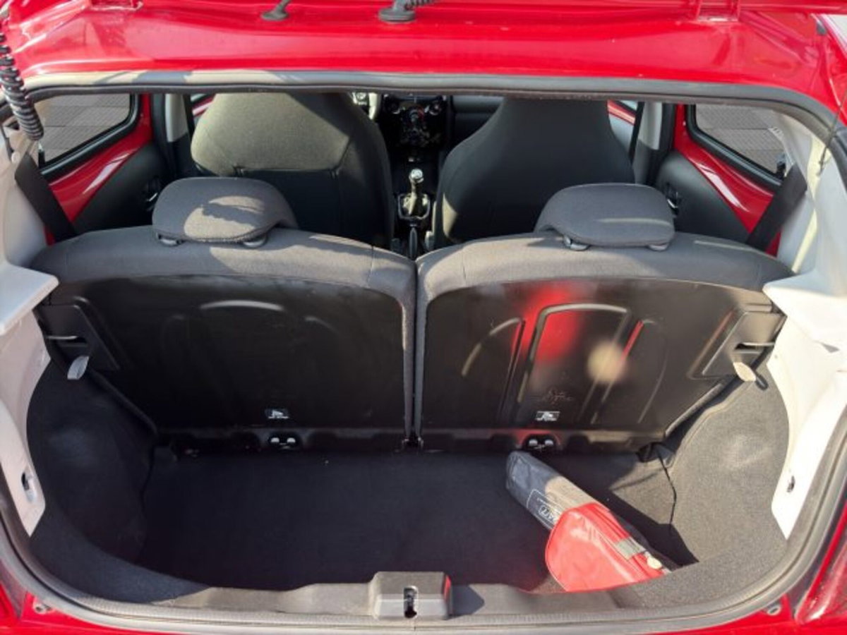 Peugeot 108 72 5 porte Allure (14)