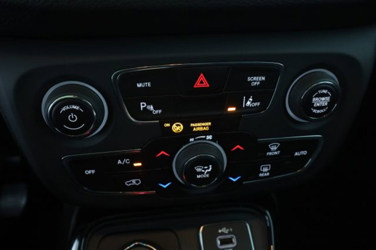 Jeep Compass 2.0 Multijet II aut. 4WD Longitude (12)