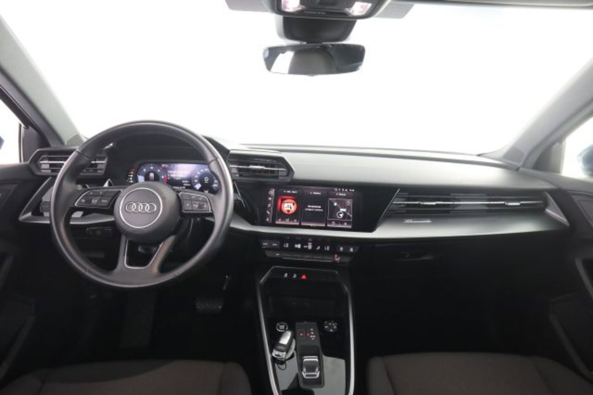 Audi A3 Sportback 30 TDI S tronic Business (4)