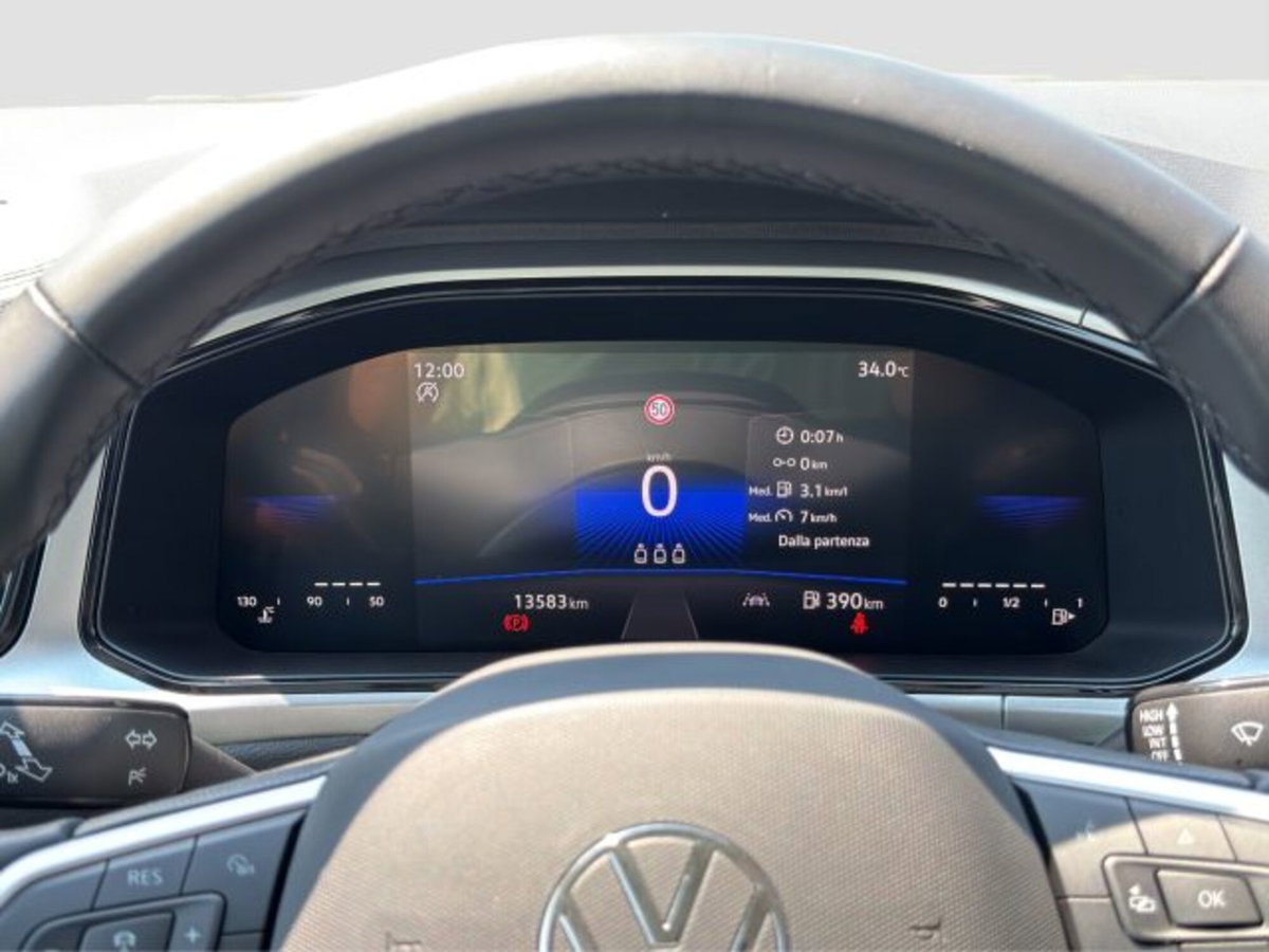 Volkswagen T-Roc 1.0 tsi Life 115cv (15)