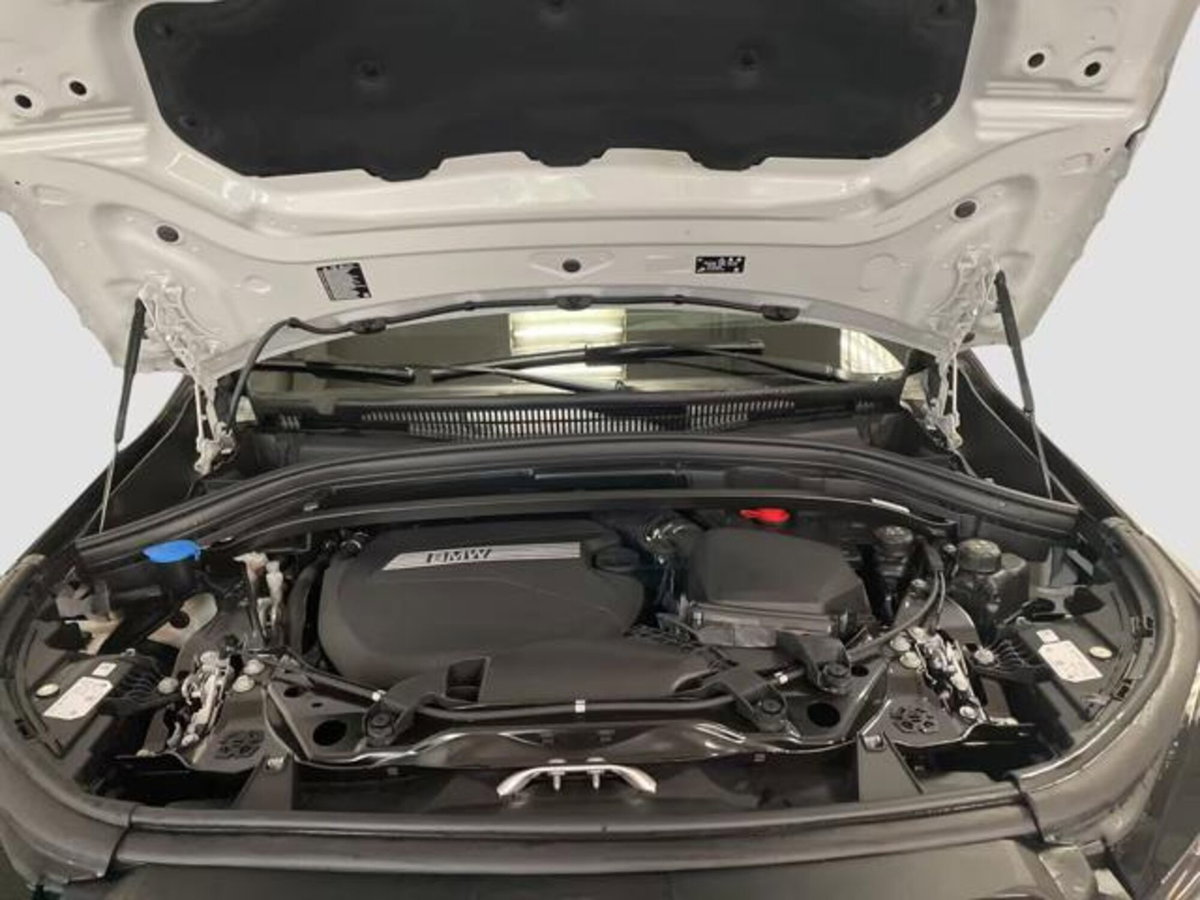BMW X1 xDrive18d Sport (12)