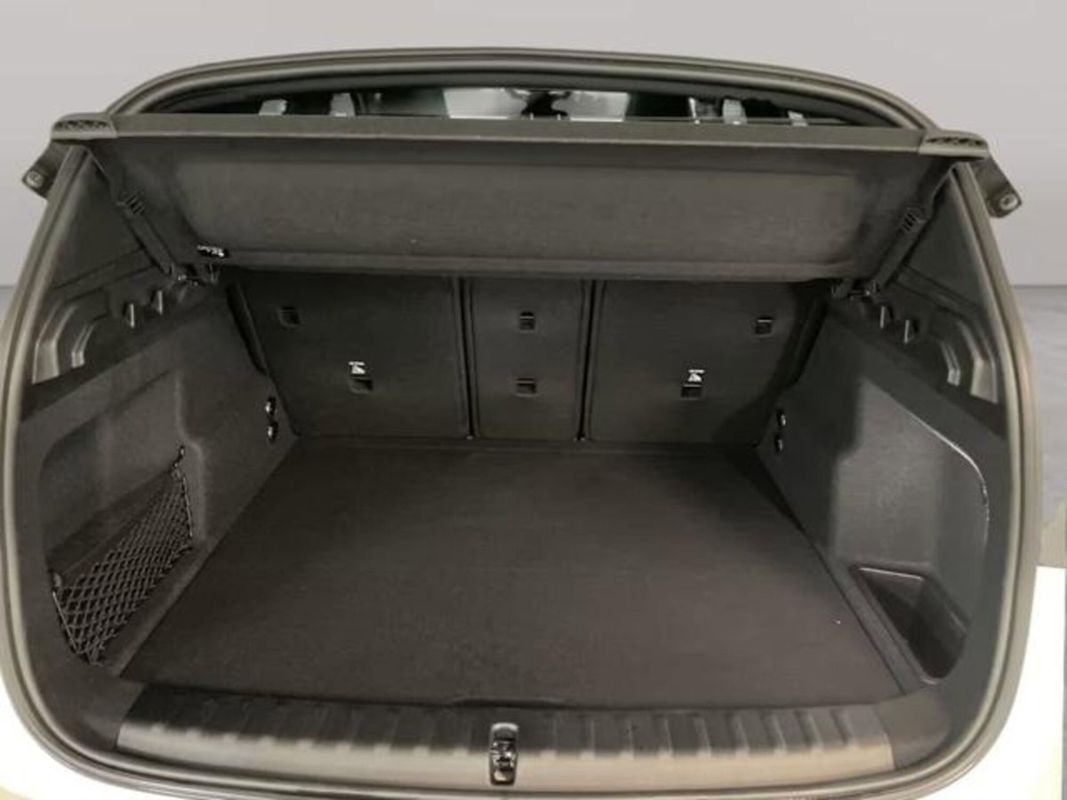 BMW X1 xDrive18d Sport (13)