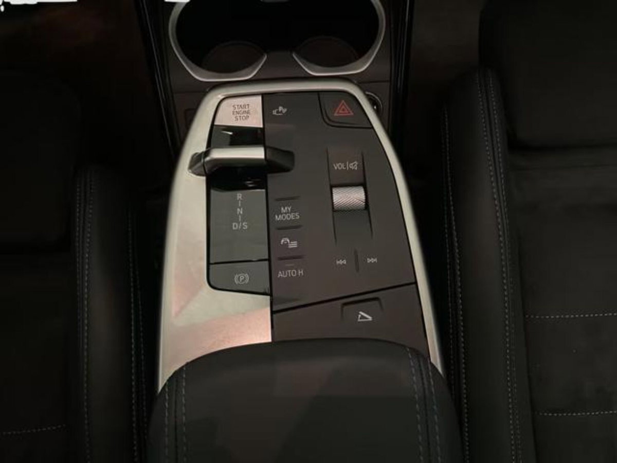 BMW X1 xDrive18d Sport (14)
