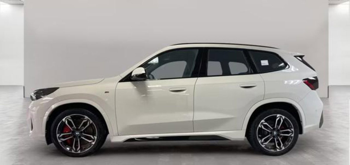 BMW X1 xDrive18d Sport (3)