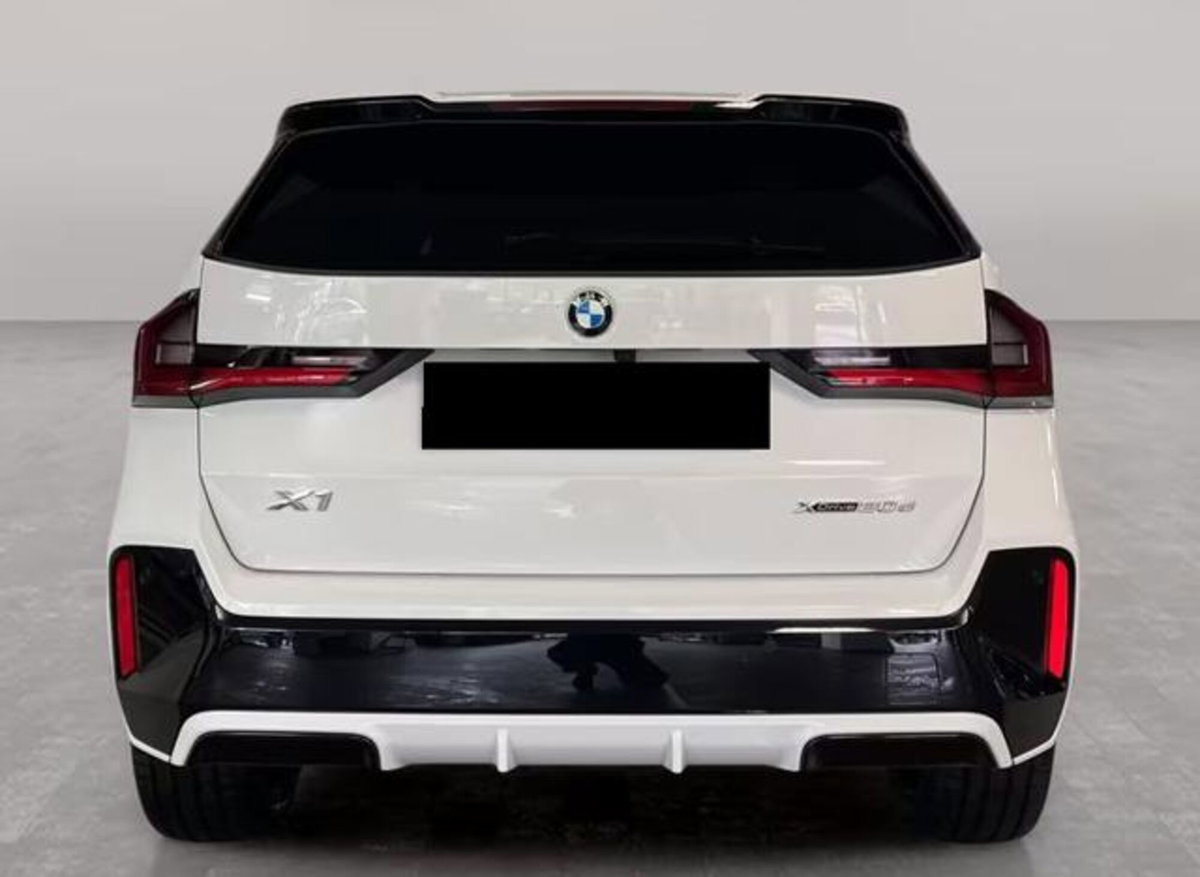 BMW X1 xDrive18d Sport (6)