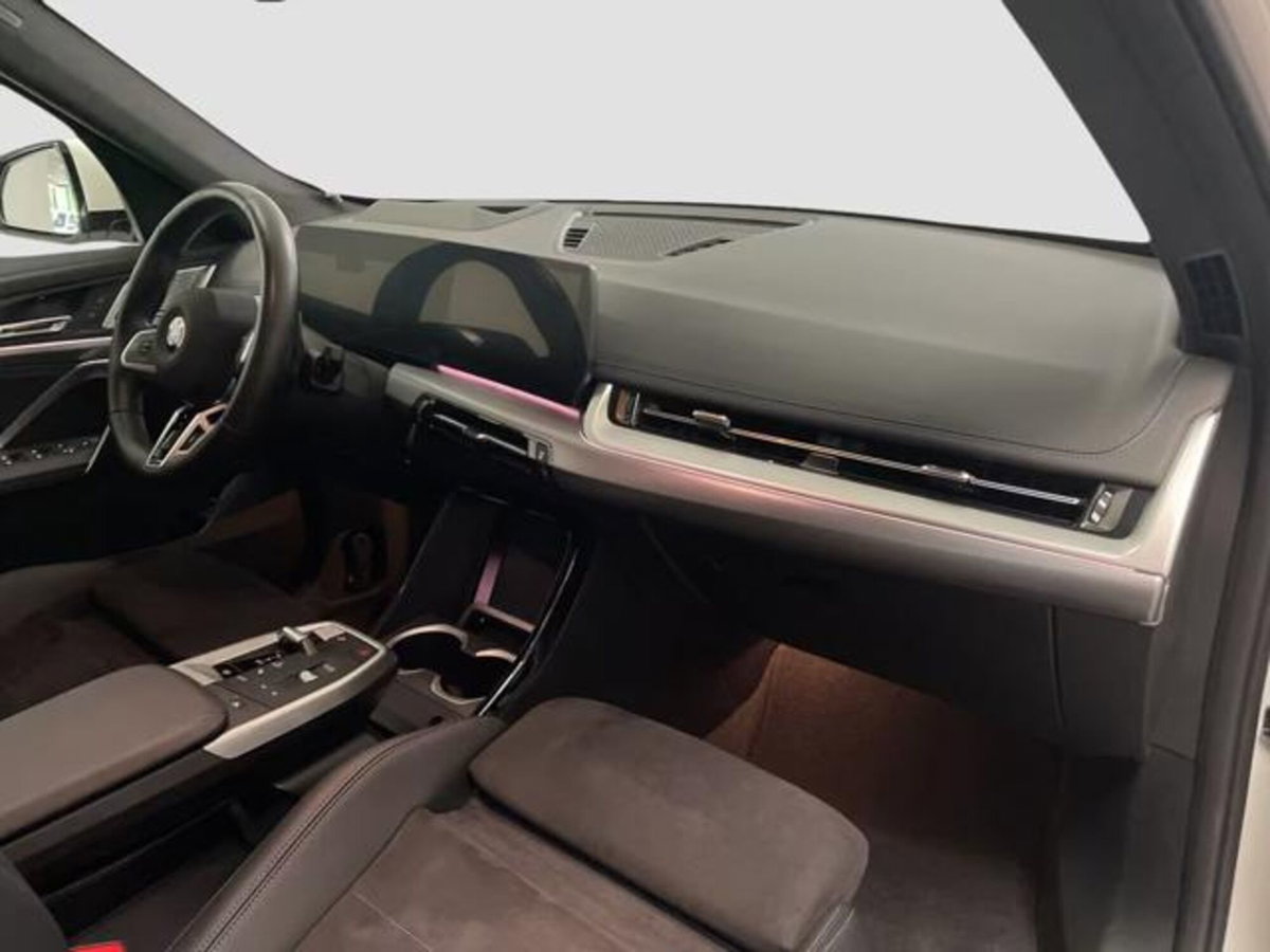 BMW X1 xDrive18d Sport (8)