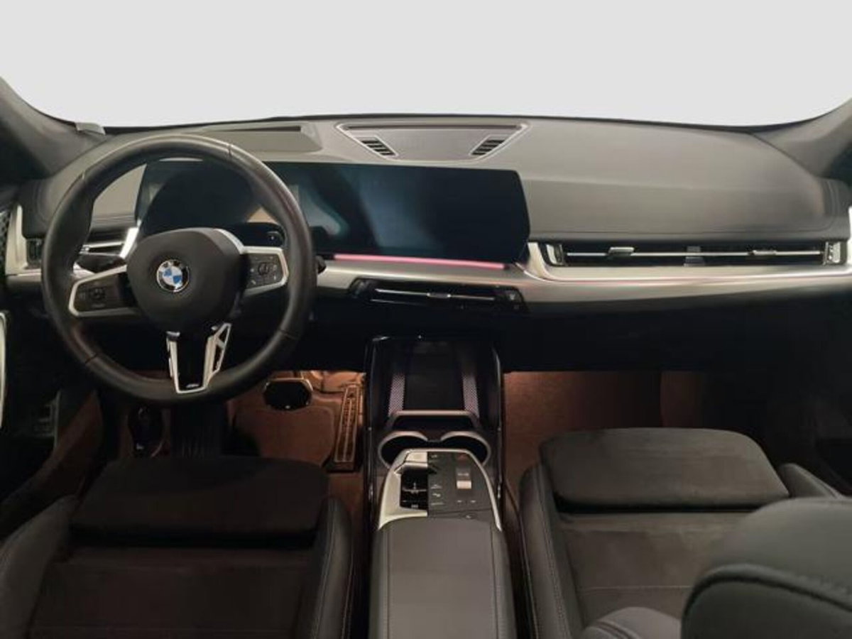 BMW X1 xDrive18d Sport (9)