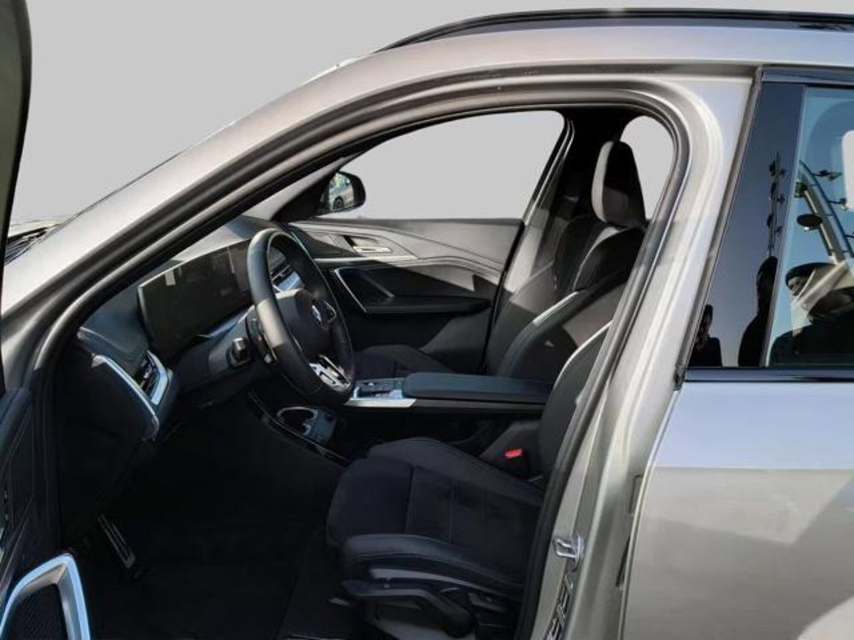 BMW X1 sDrive 18i Msport (8)