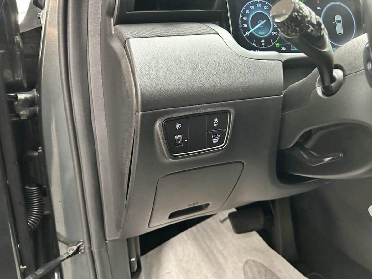 Hyundai Tucson 1.6 hev Xline 2wd auto (11)