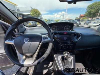 Lancia Ypsilon 1.3 MJT 16V 95 CV 5 porte S&S Platinum (14)