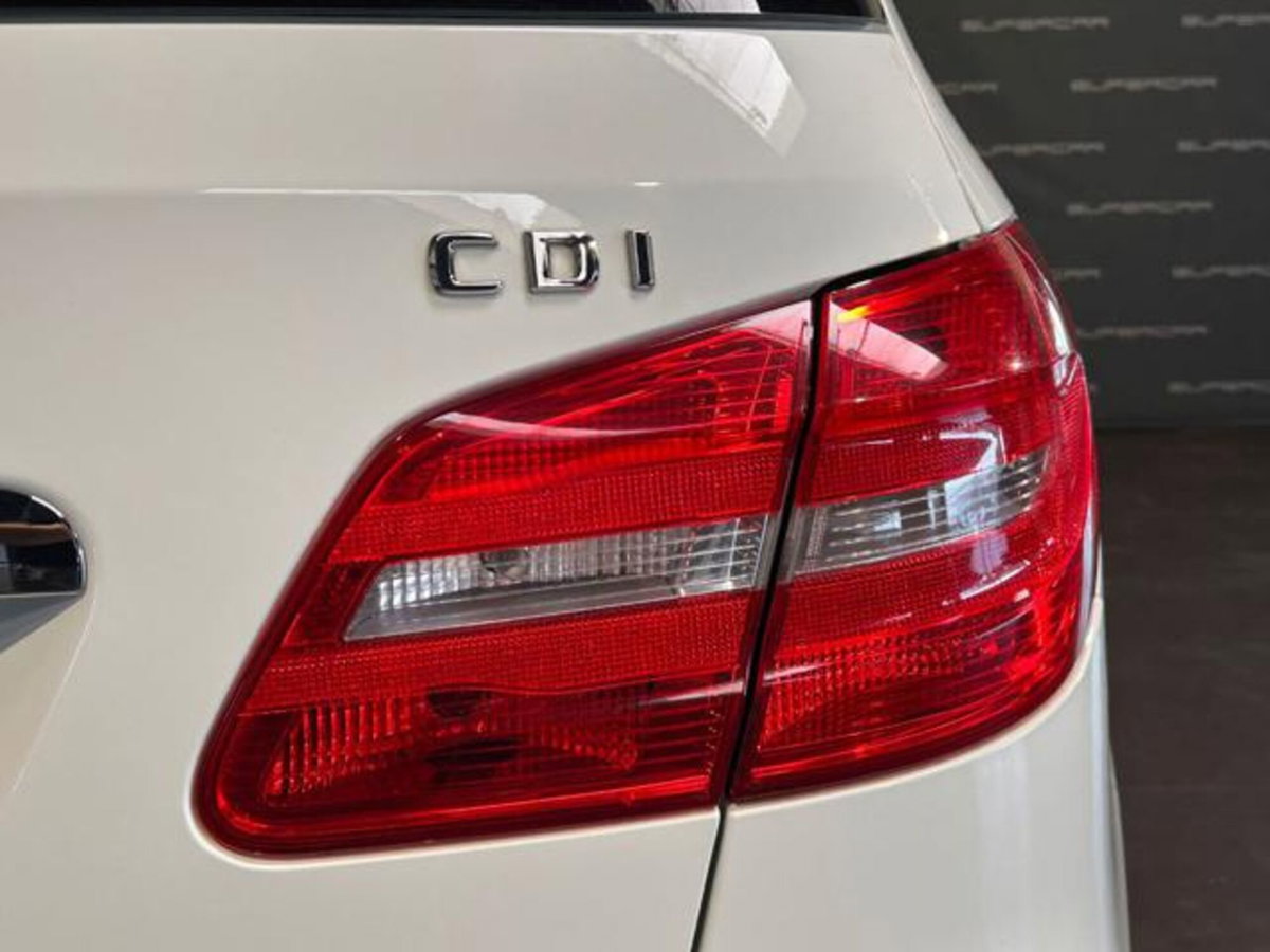 Mercedes-Benz Classe B 180 CDI Automatic Executive (7)