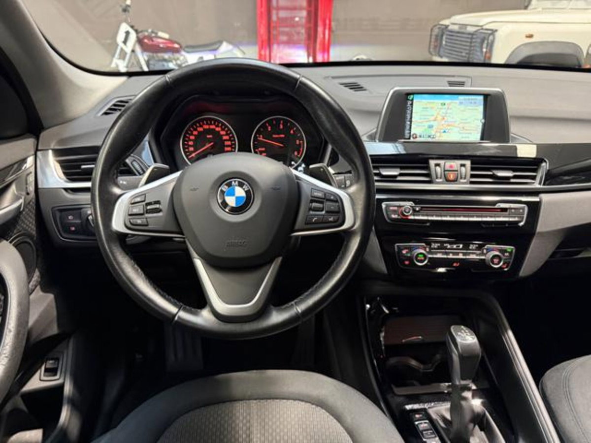 BMW X1 sDrive18d Business (11)