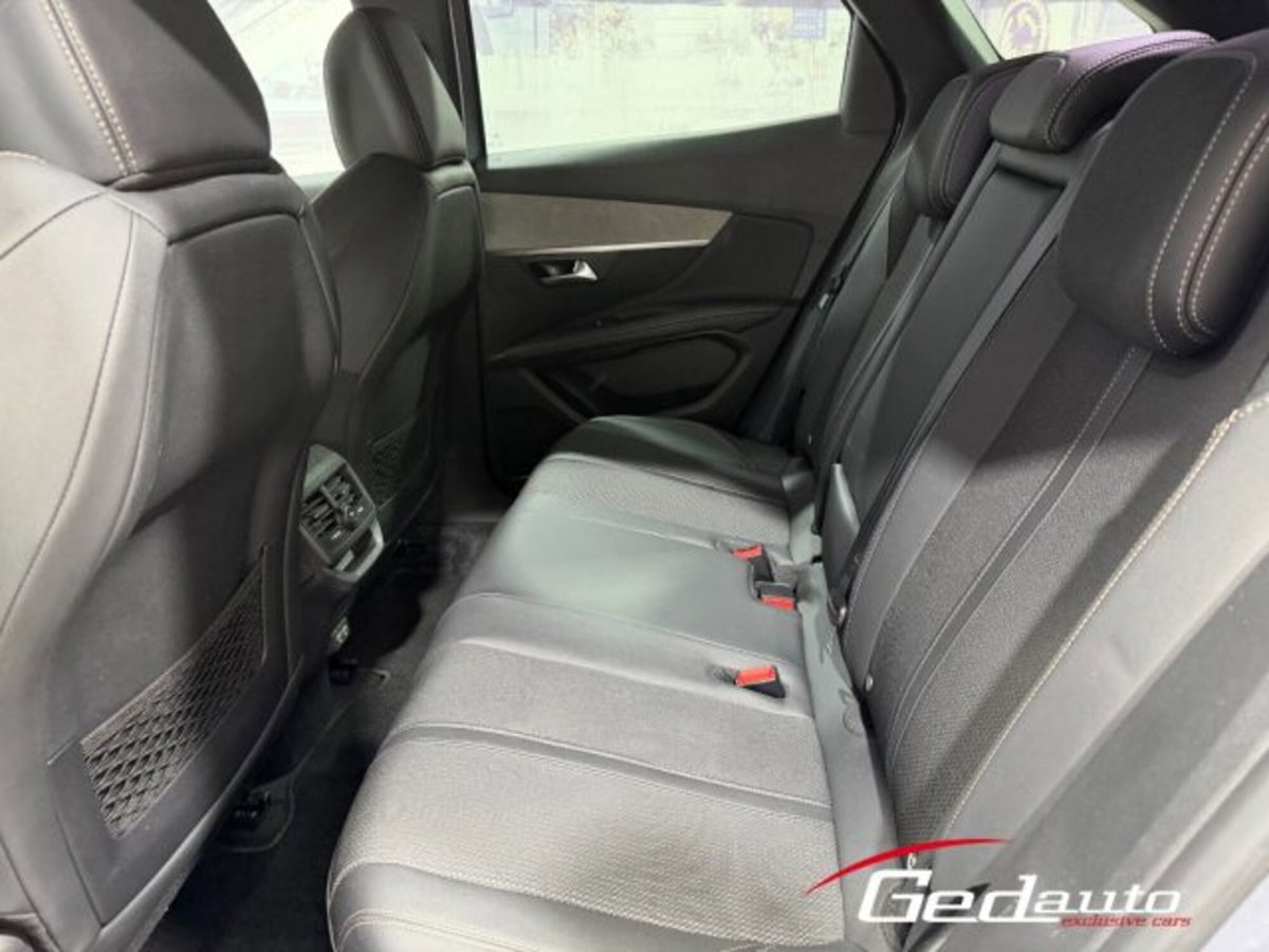 Peugeot 3008 BlueHDi 130 S&S EAT8 GT Pack (15)