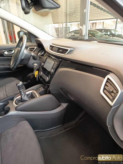 Nissan Qashqai 1.2 DIG-T Visia (13)