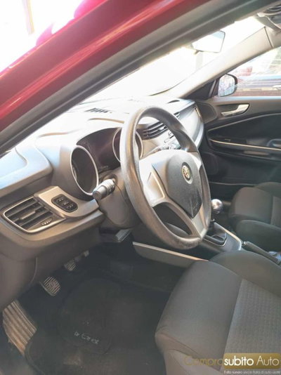 Alfa Romeo Giulietta 1.4 Turbo Progression Gpl 120cv (10)