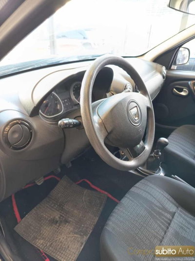 Dacia Duster 1.6 110CV 4x2 Lauréate (10)