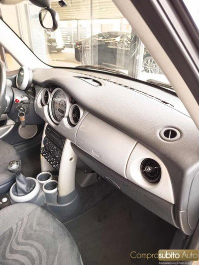MINI Mini 1.6 16V One de luxe (13)